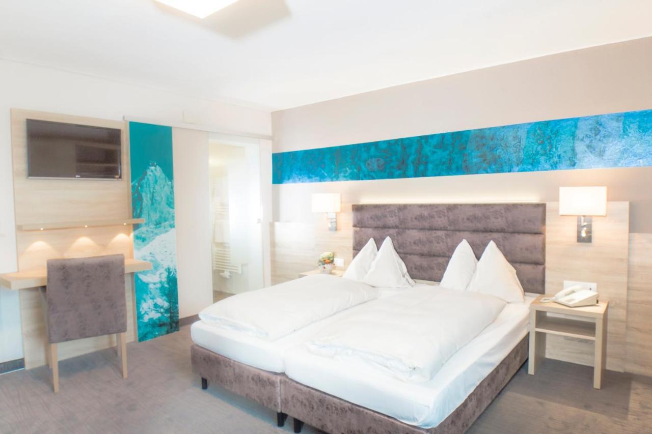 Neue Post Hotel 3*